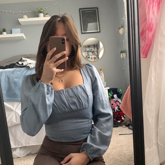 SHEIN Tops - Baby blue long sleeve crop top